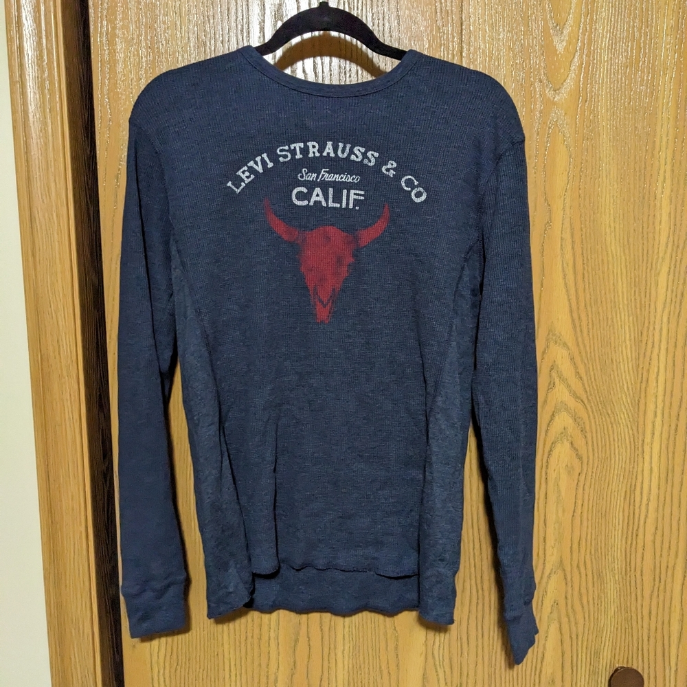 Long Sleeved Textured Levi Shirt